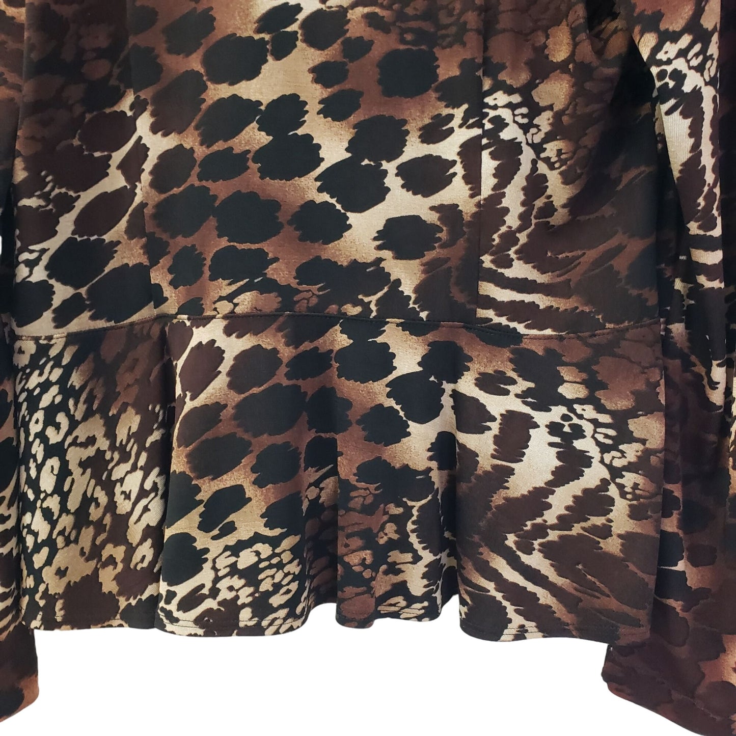 Chico's Travelers Animal Print Peplum Blouse Size Chico's 1/Medium