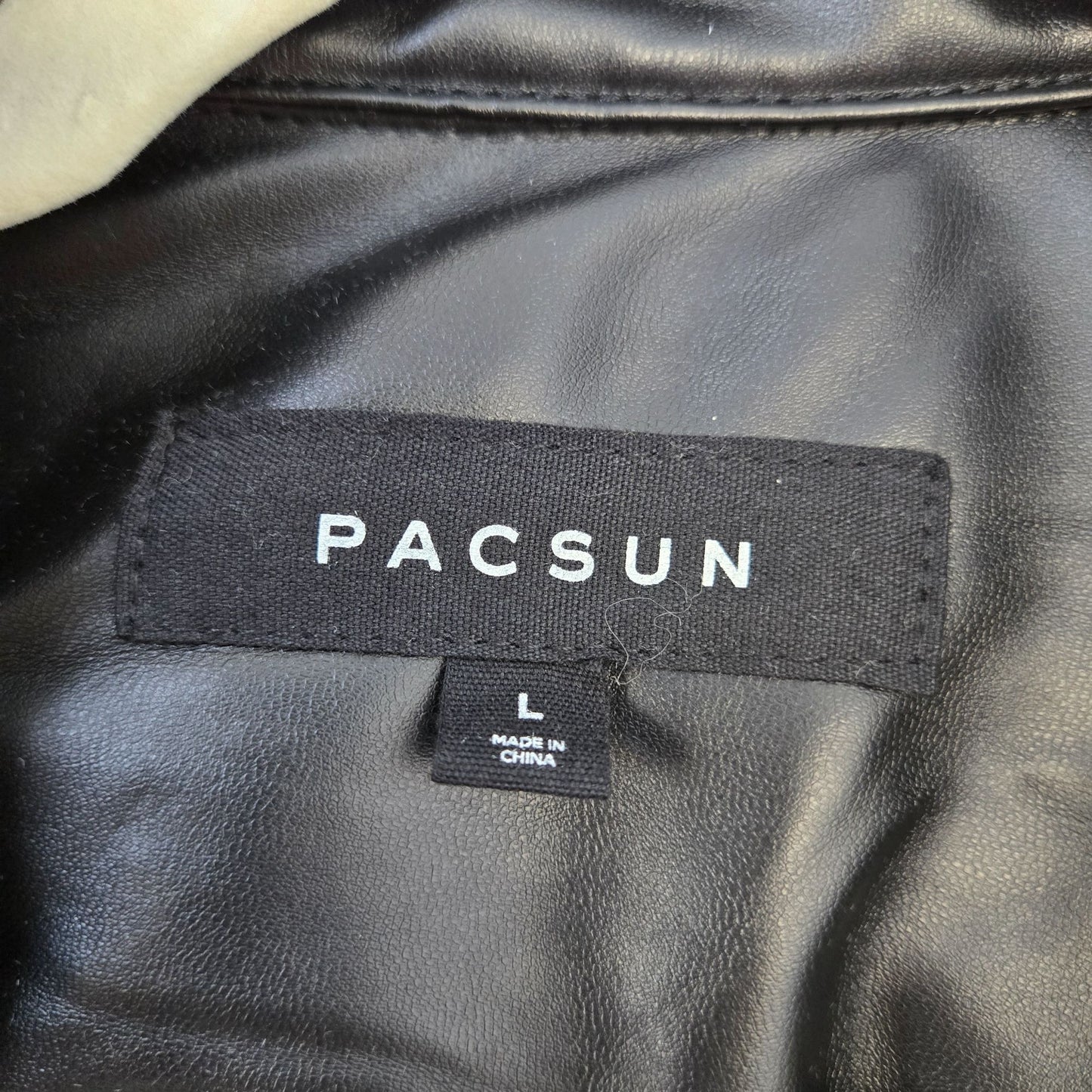 NWOT Pacsun Vegan Leather Button Down Shirt Shacket Size Large