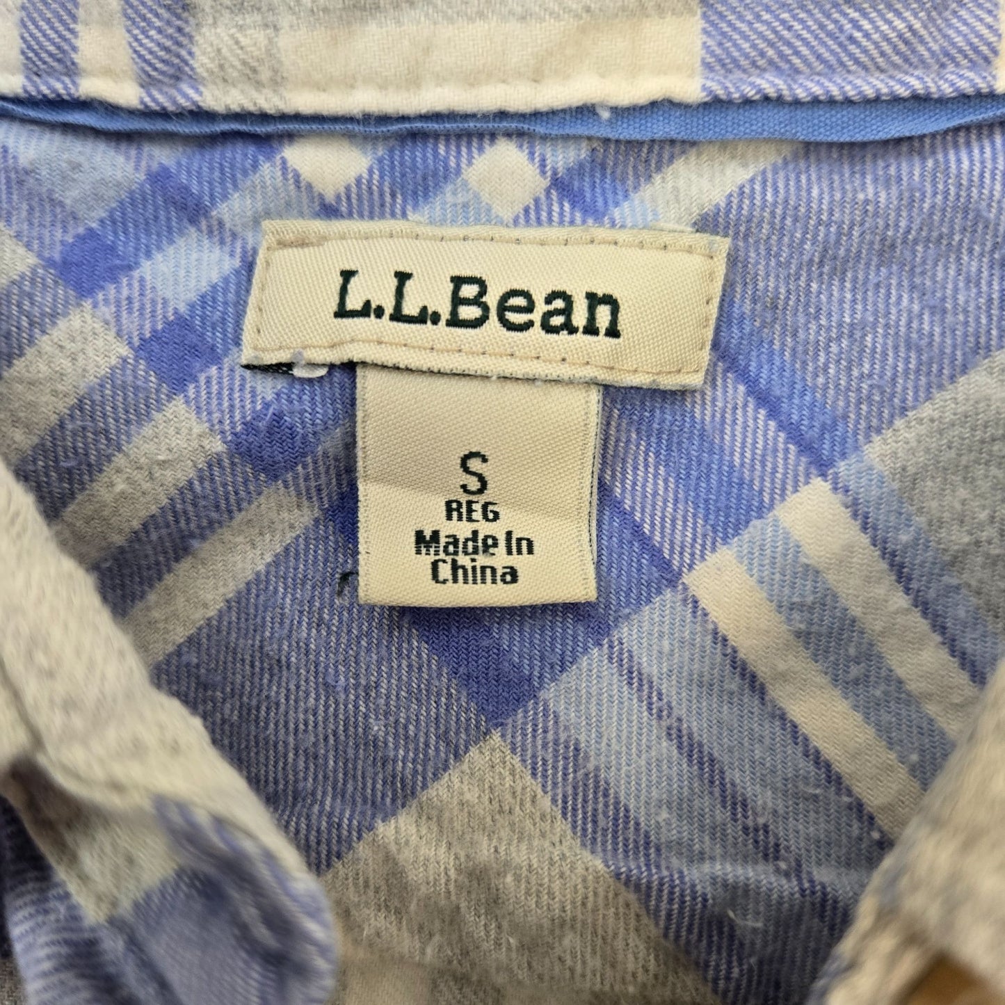 L.L. Bean Plaid Flannel Button Down Shirt Size Small