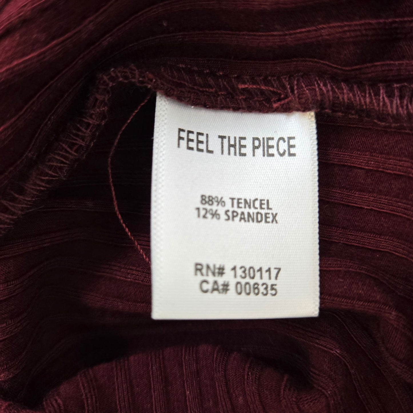 Feel the Piece Terre Jacobs Ribbed Ruffle Sleeve Top Size M/L