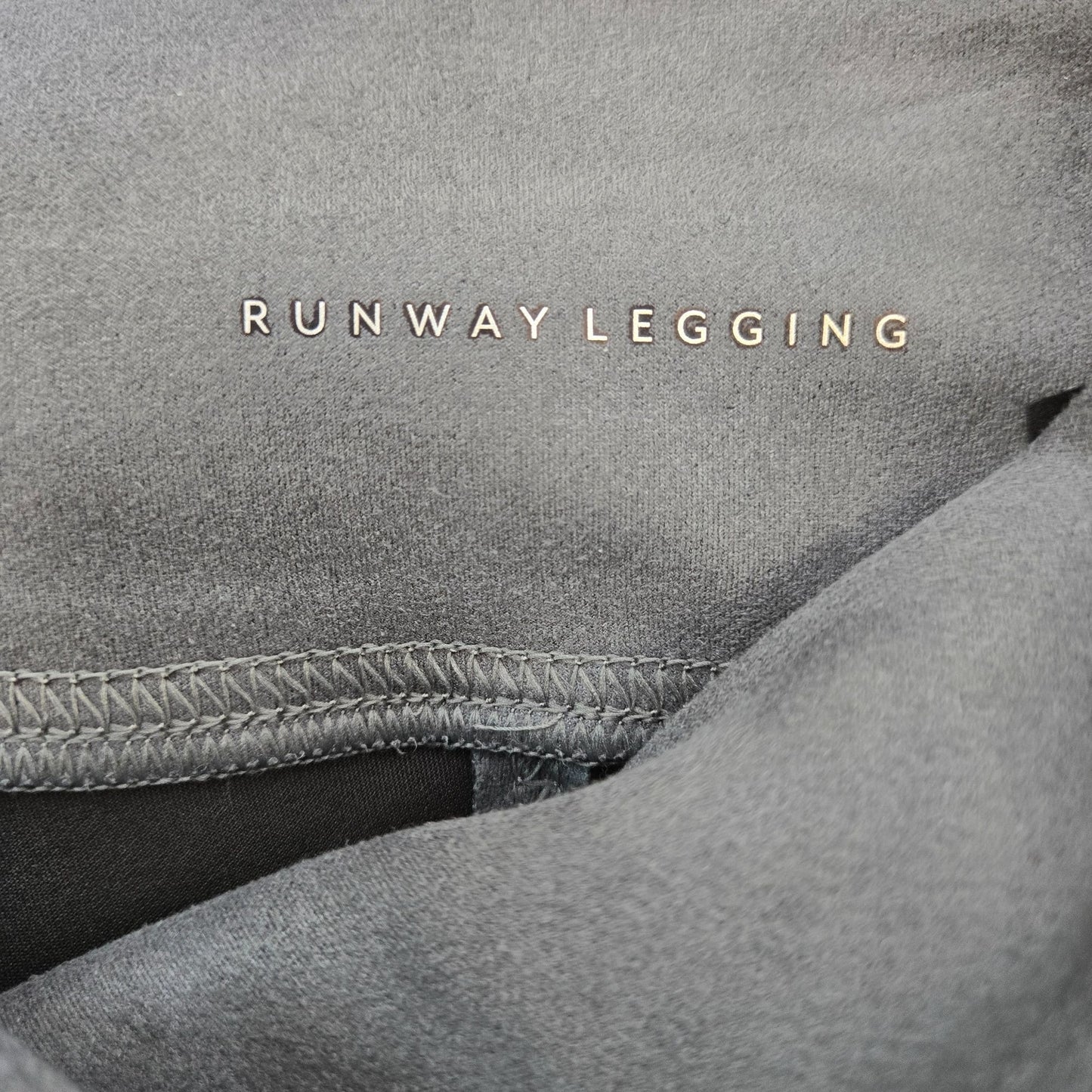 White House Black Market Runway Faux Suede Chain Link Detail Leggings Size 6 Long