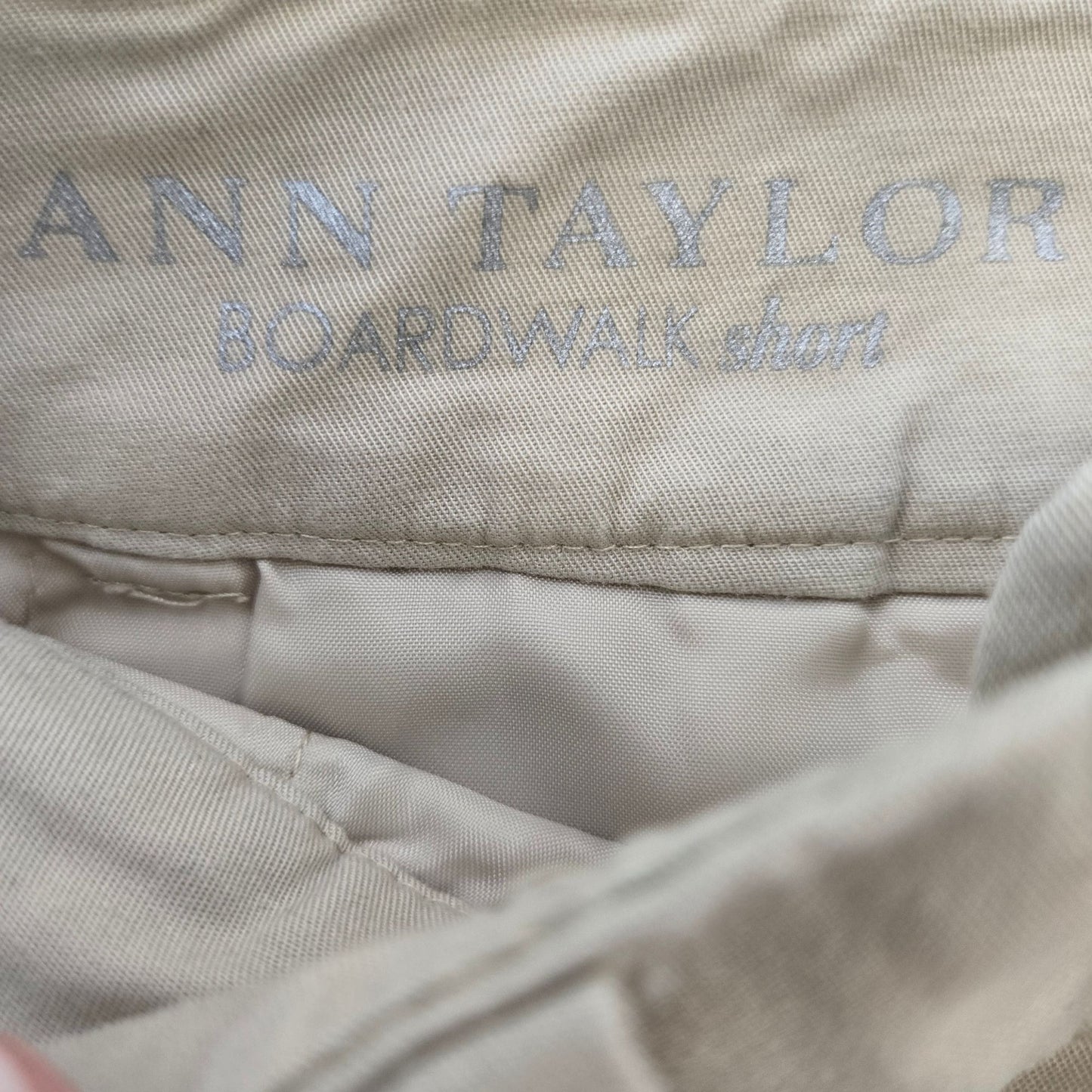 Ann Taylor Boardwalk Chino Shorts Size 4 Petite