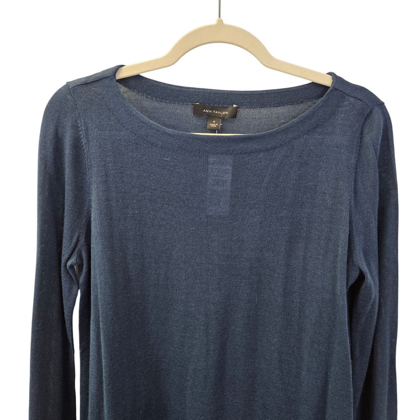 NWT Ann Taylor Lightweight Wool Blend Bell Sleeve Sweater Size Medium