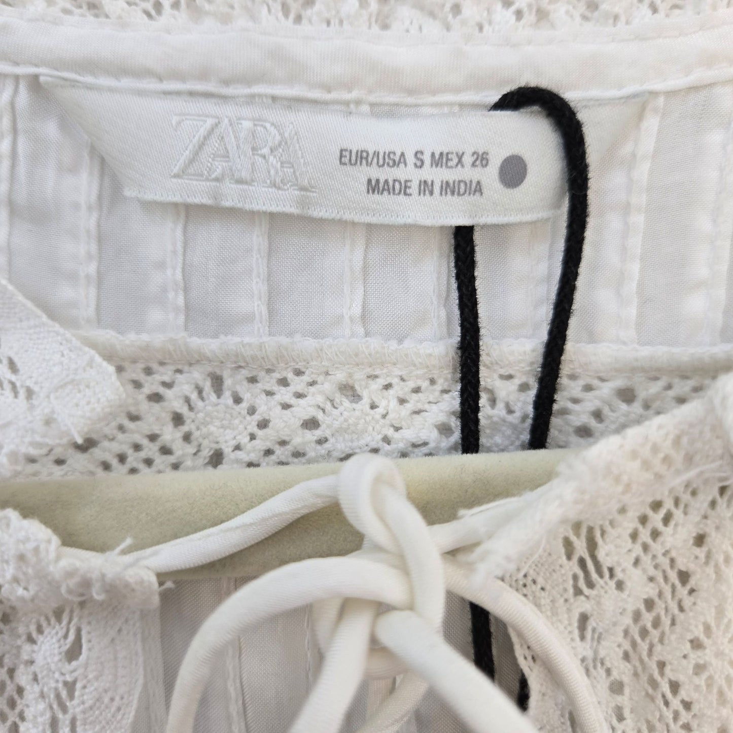 NWT Zara 100% Viscose Lace Satin Effect Tie Neck Blouse Size Small