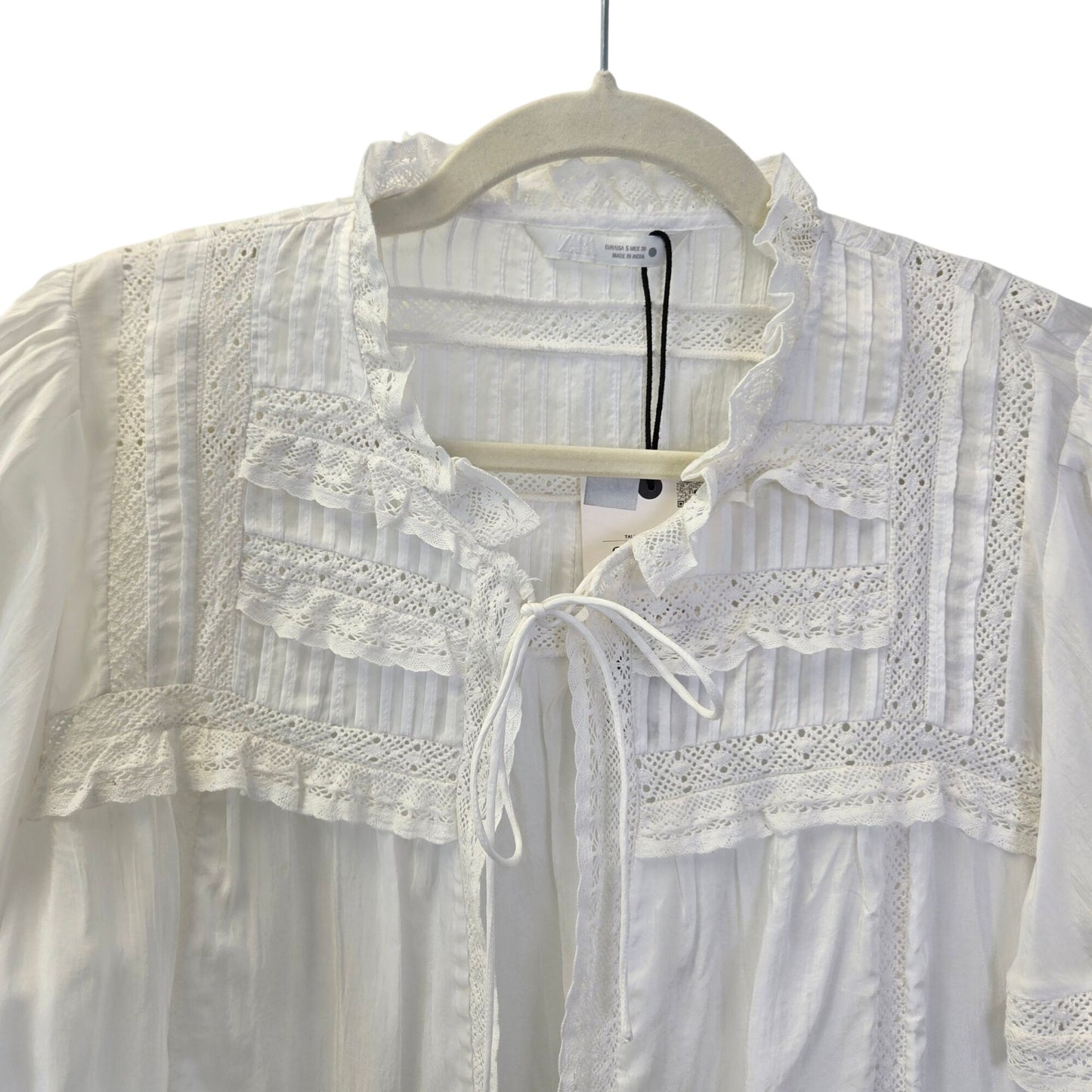 NWT Zara 100% Viscose Lace Satin Effect Tie Neck Blouse Size Small