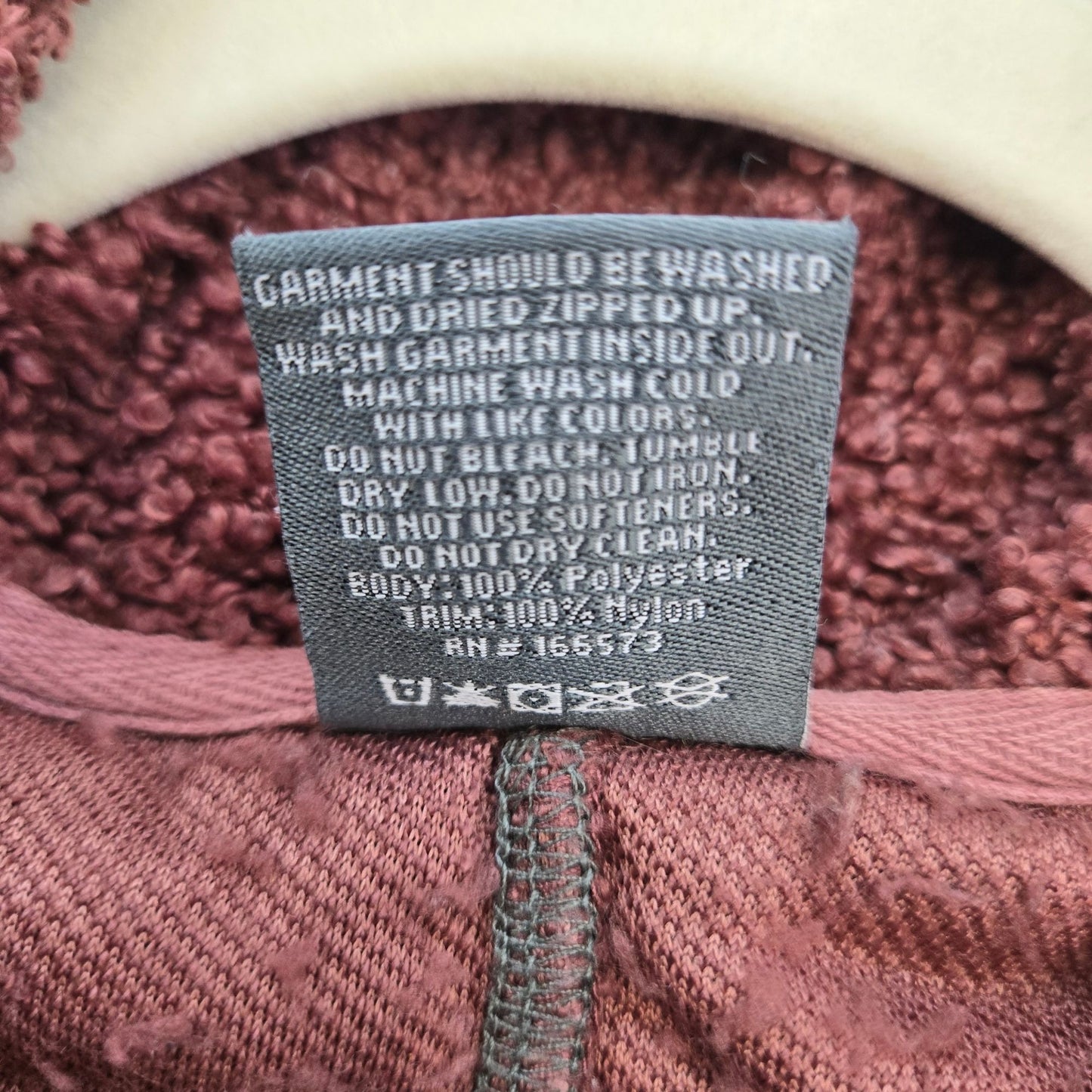 Buc-ee's Aztec Tribal Burgundy Berber Fleece Full Zip Jacket Size XL