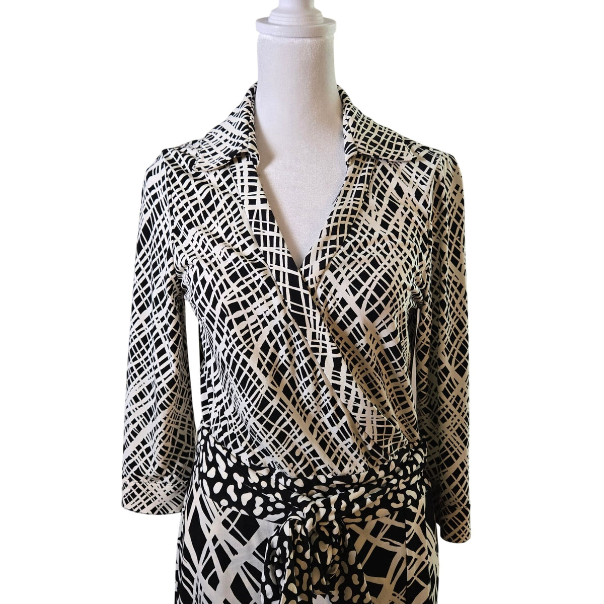 Ann Taylor Geo-Mix Print 3/4 Sleeve Wrap Dress Size 8