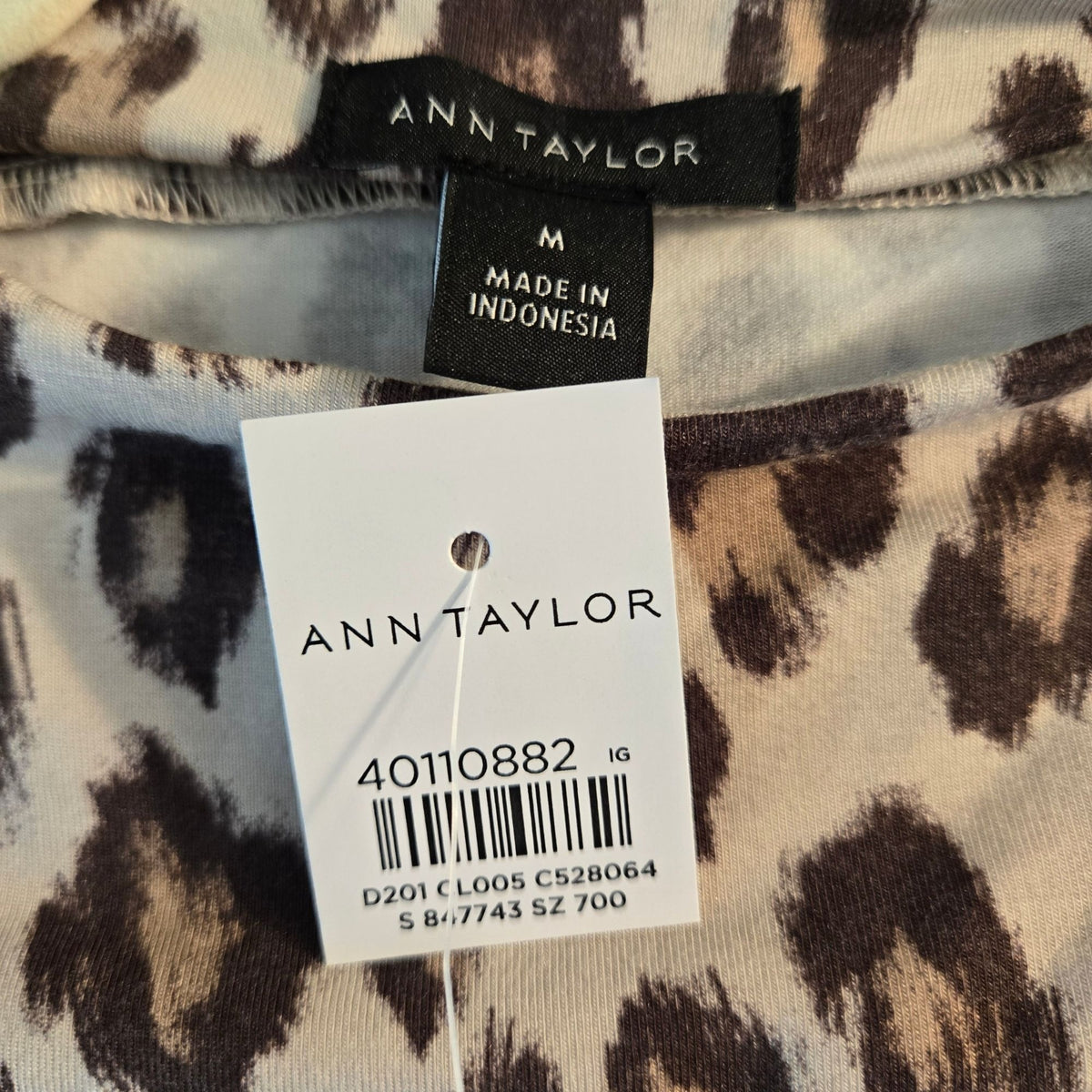 NWT Ann Taylor Leopard Print Mock Neck Sleeveless Jersey Top Size XS