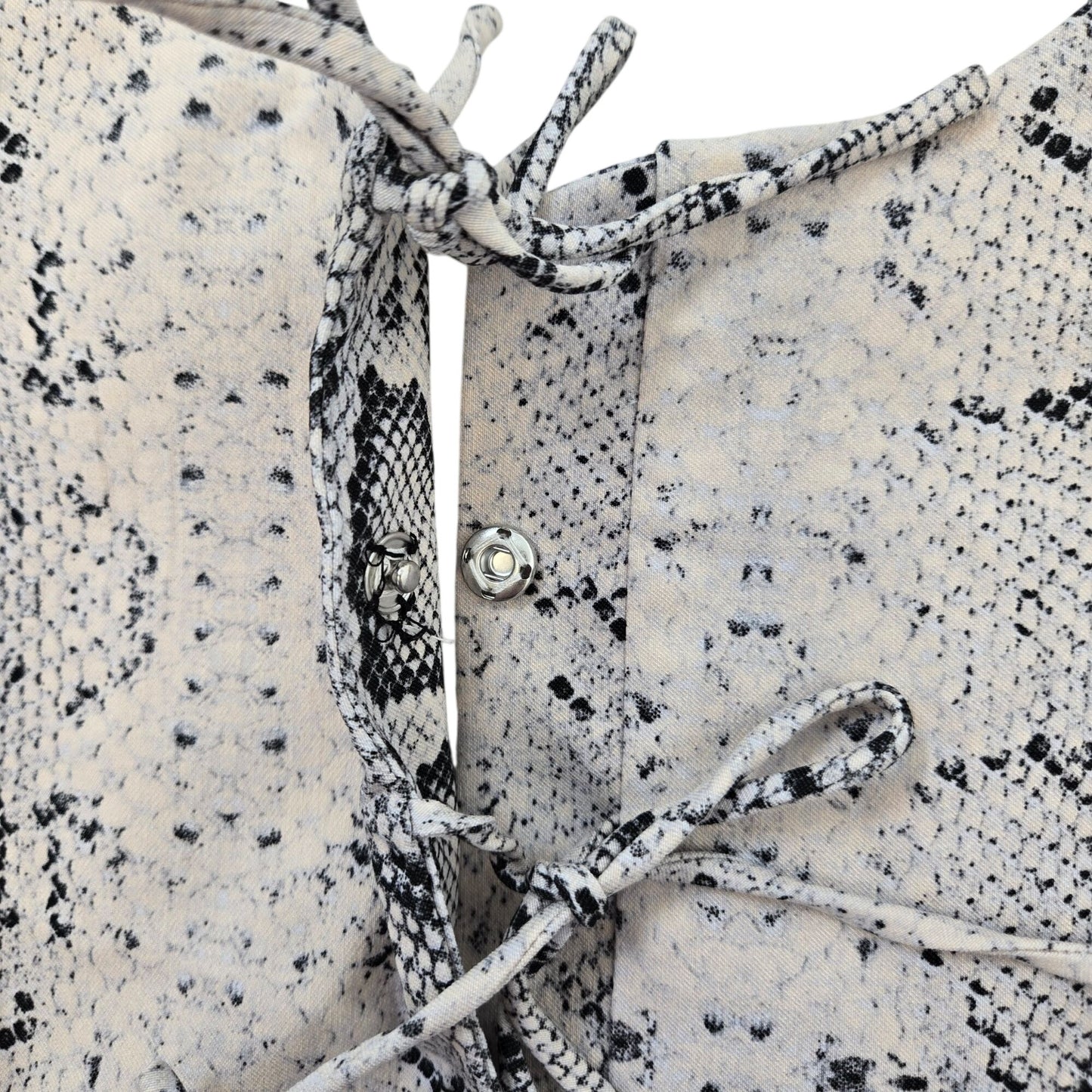 Soaked in Luxury SLXala Blouse in Grey Snake Print Size XL