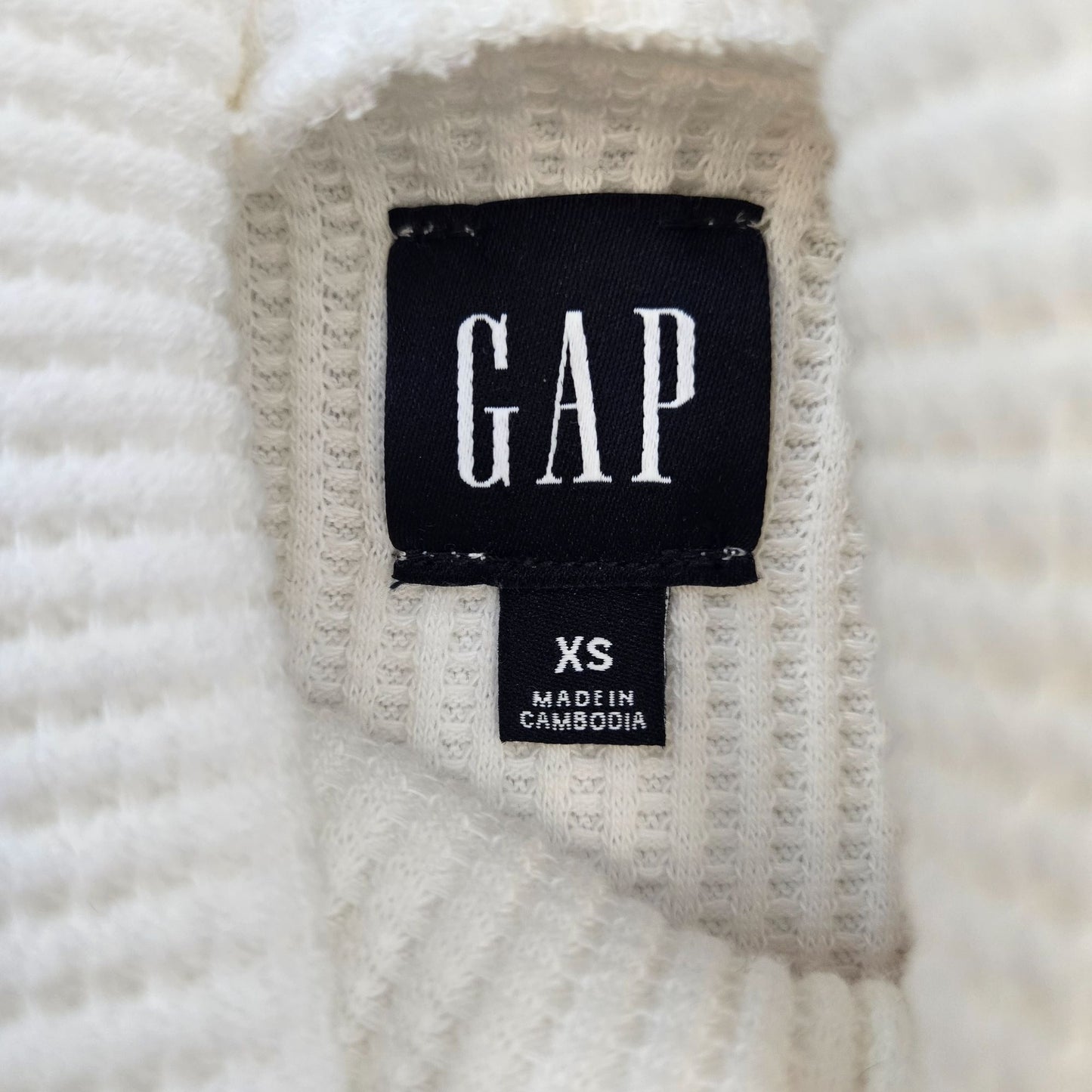 Gap Oversized Waffle Thermal Knit Split Hem Cowlneck Top Size XS/S