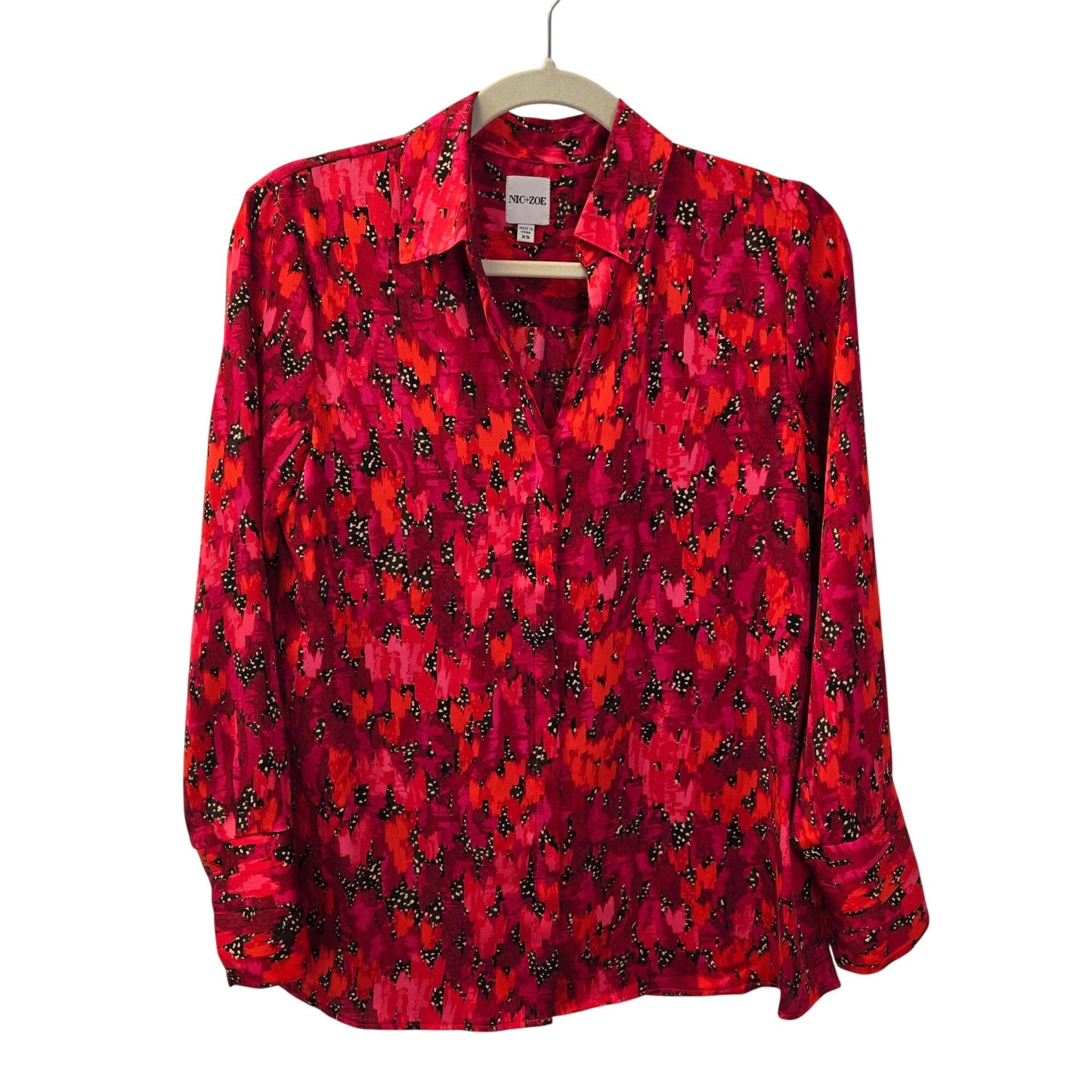NIC+ZOE Graphic Print Hidden Button Down Split Cuff Blouse Size XS