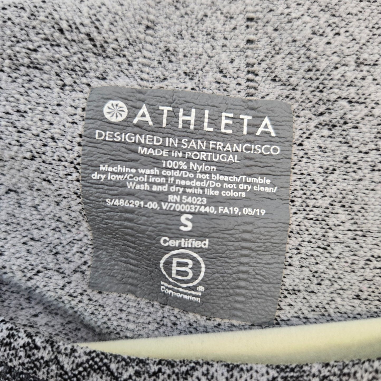 Athleta Speedlight Heather Long Sleeve Activewear Top Size Small