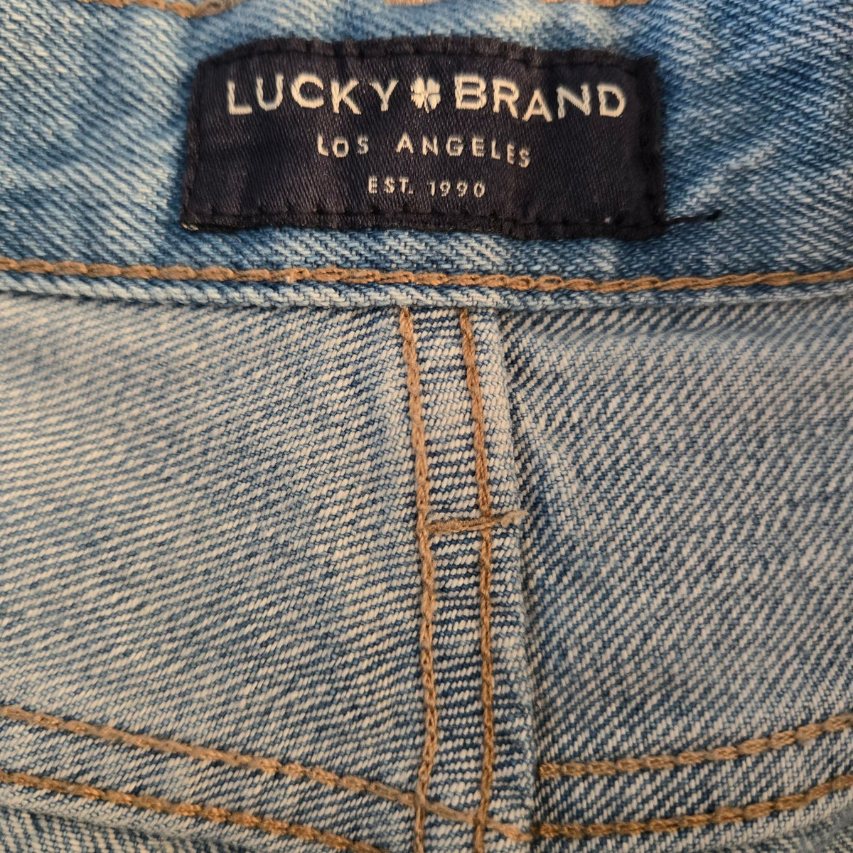 Lucky Brand Boyfriend Distressed Button Fly Jean Shorts Size 8
