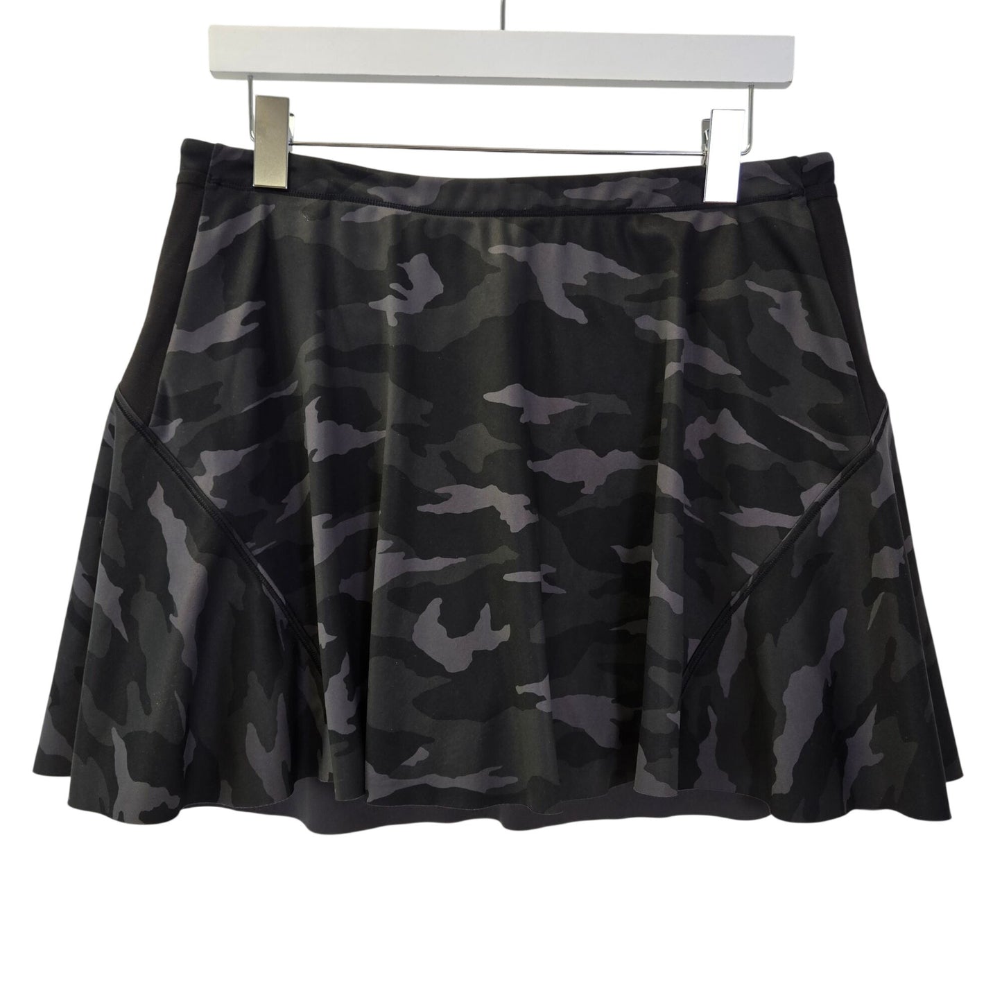 Athleta Match Point Printed Skort in Supersonic Camouflage Size Medium