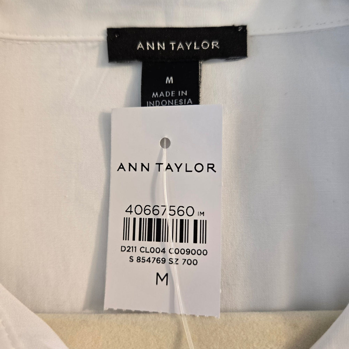 NWT Ann Taylor Cotton Embroidered Puff Sleeve Button Down Shirt Size Medium