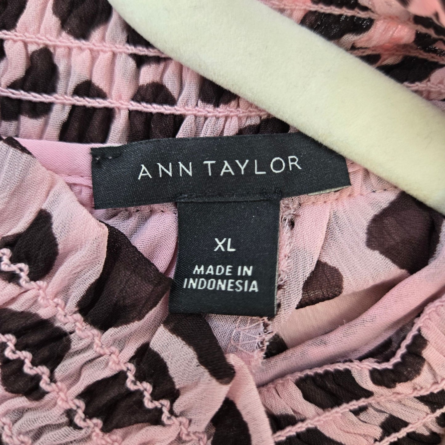 Ann Taylor Leopard Print Smocked Mock Neck Blouse Size XL