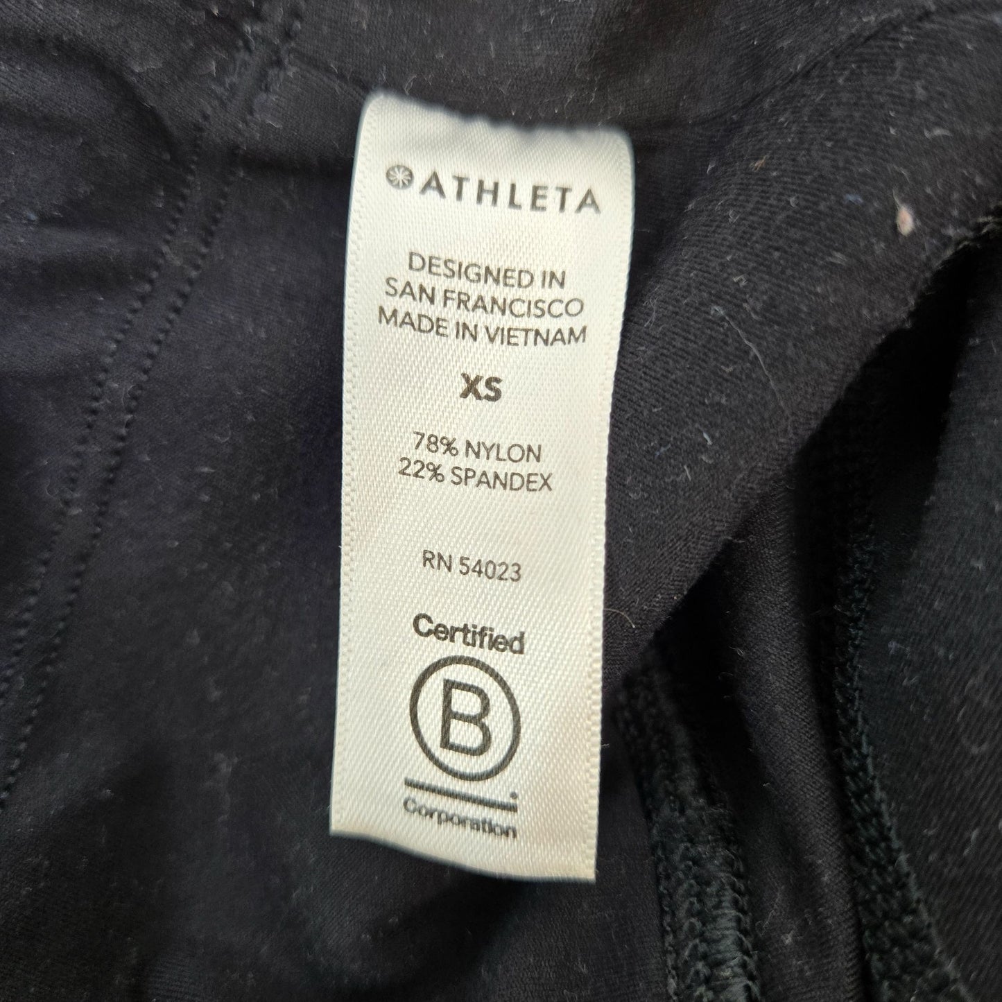 Athleta Rainier Activewear Zip Pocket Crop Tights Leggings Size XS