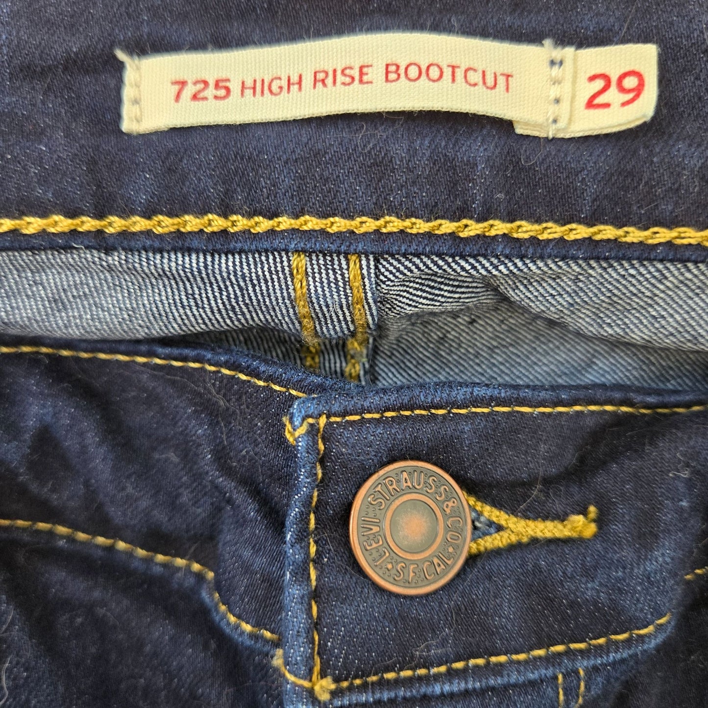 Levi's 725 High Rise Bootcut Dark Wash Jeans Size 29