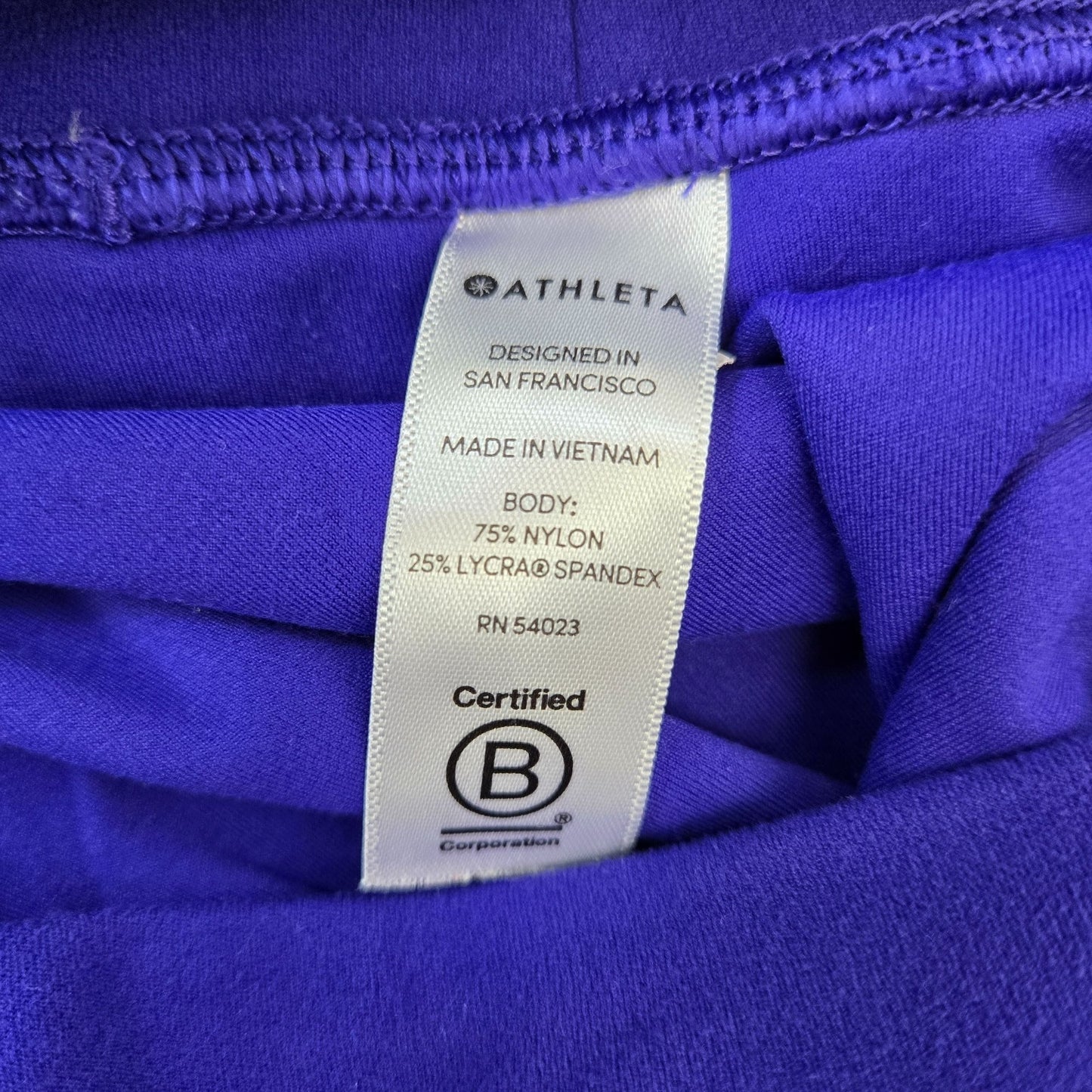 Athleta Elation 7/8 Tight with Powervita Fabric Leggings Size Medium