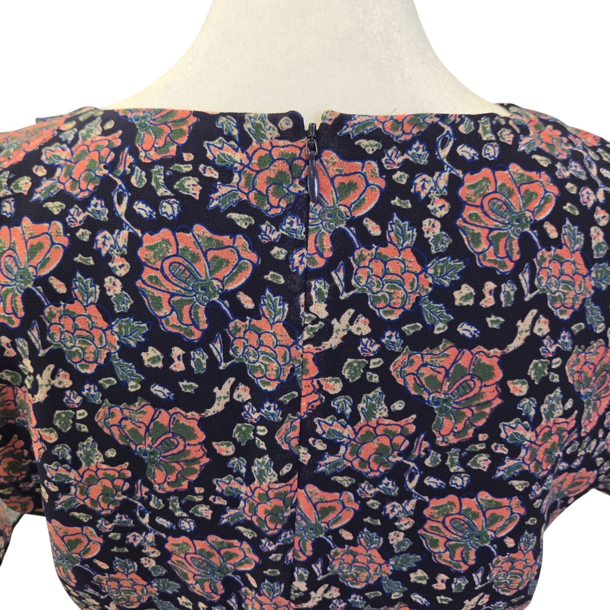 Madewell Floral Fit & Flare V-Neck Boho Dress Size 00 theuntamedthread.com Madewell Floral Fit & Flare V-Neck Boho Dress Size 00 theuntamedthread.com
