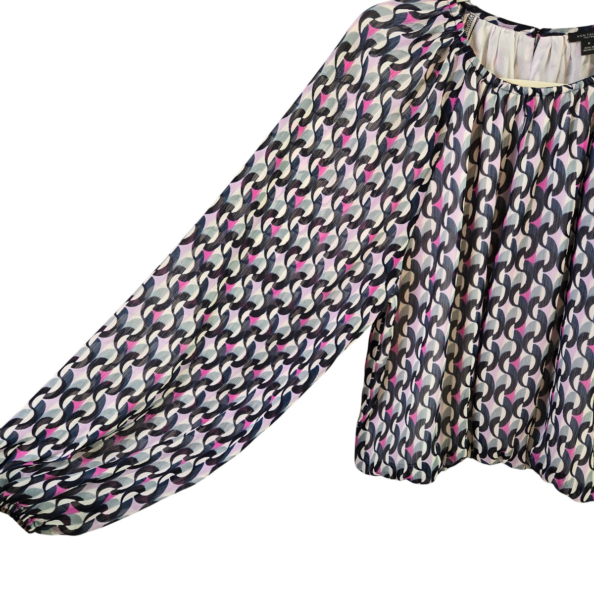 NWOT Ann Taylor Factory Graphic Print Crinkle Blouse Size Medium