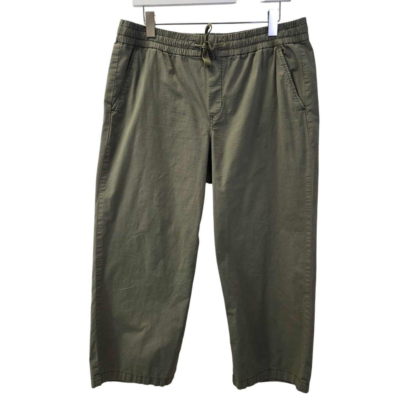 L.L. Bean Cropped Pull On Activewear Hiking Pants Size Large