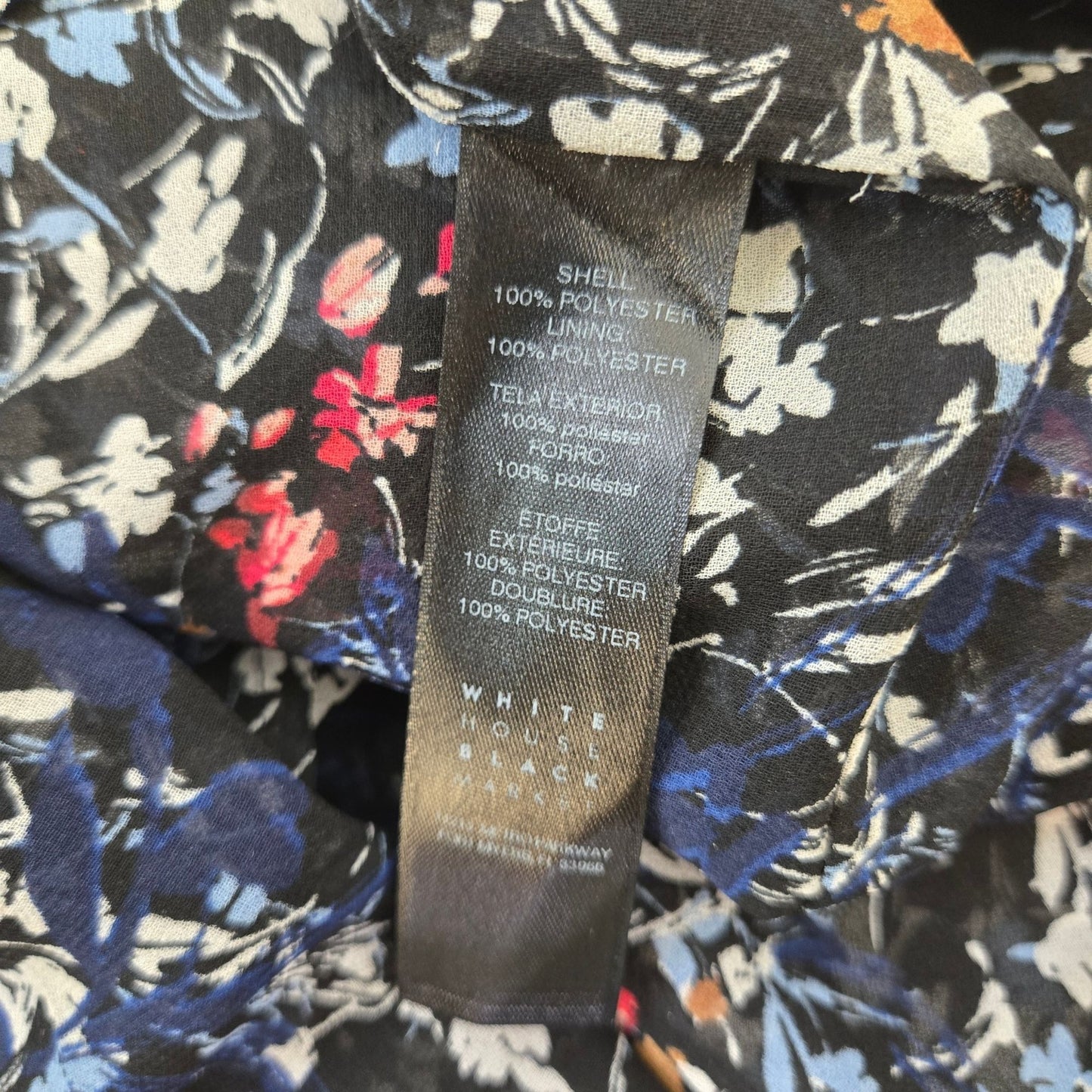 White House Black Market Floral Sleeveless Keyhole Neck Blouse Size 2