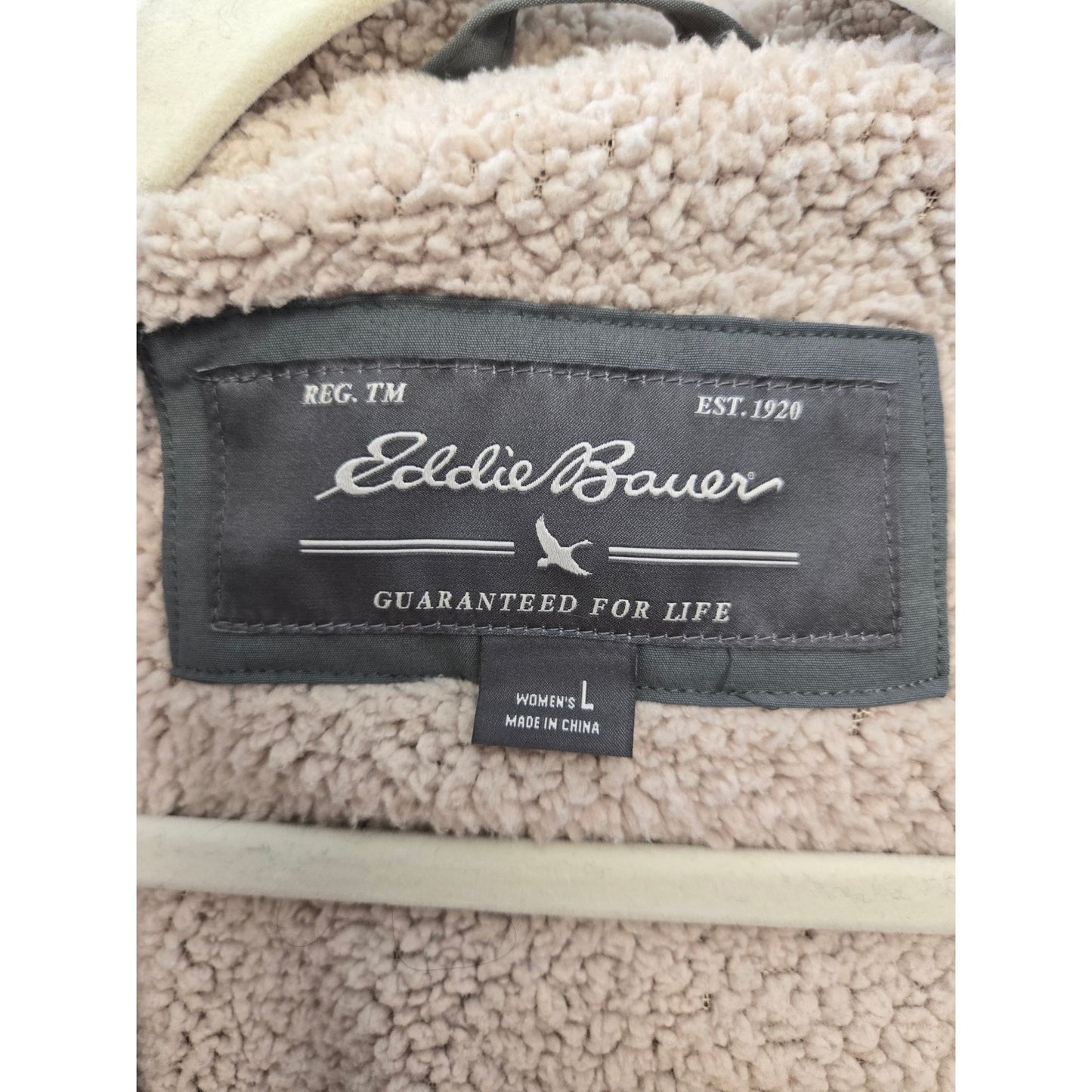 Eddie Bauer Sherpa Lined Faux Fur Trim Quilted Jacket Size Large