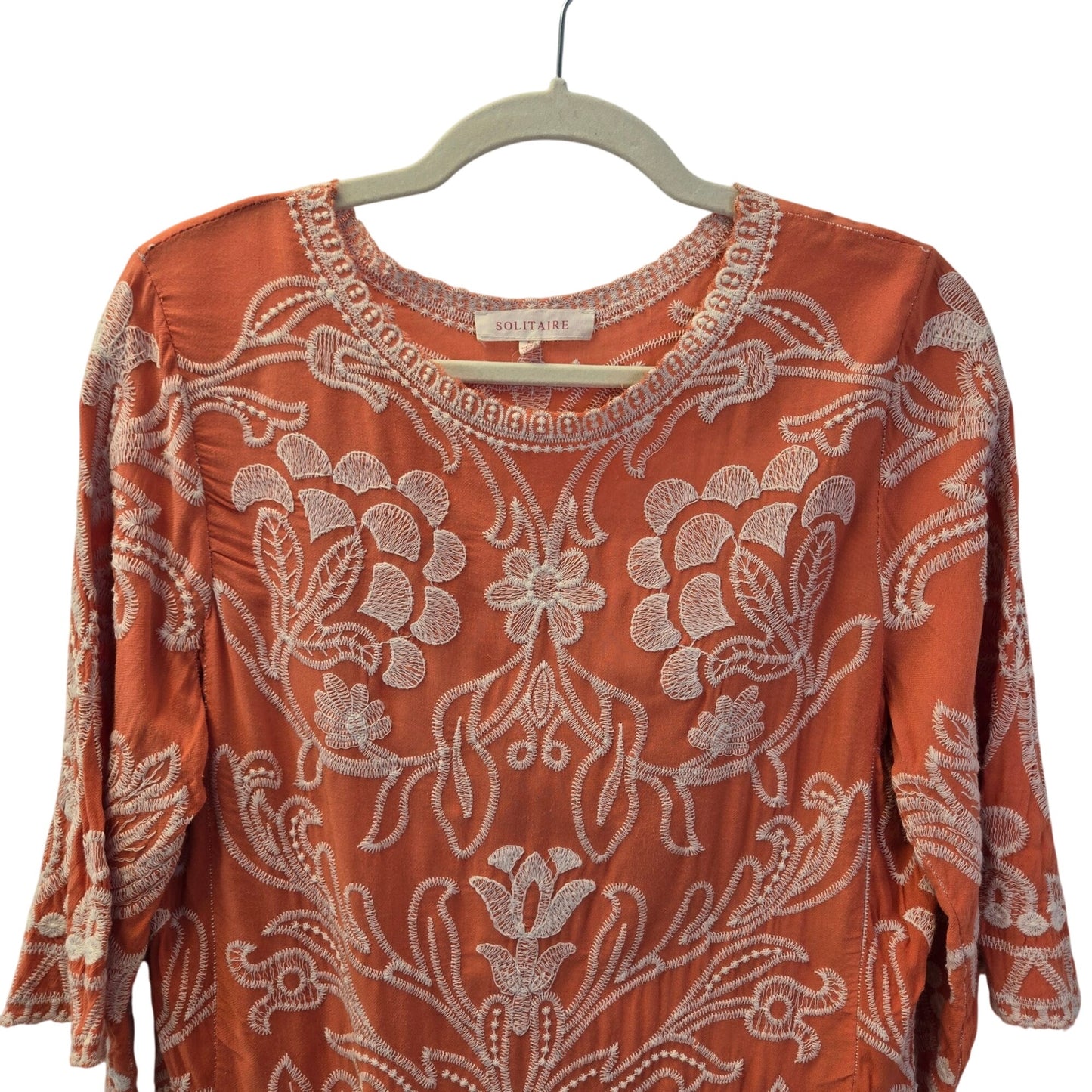 Solitaire Embroidered Handkerchief Sleeve Boho Top Size Medium