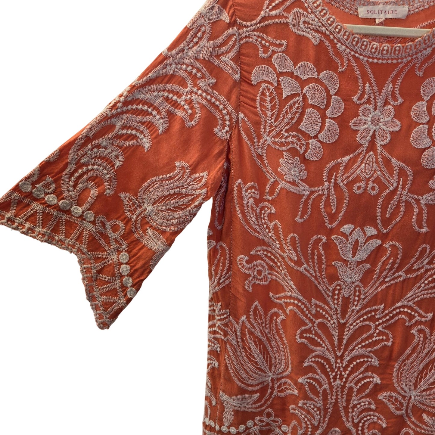 Solitaire Embroidered Handkerchief Sleeve Boho Top Size Medium