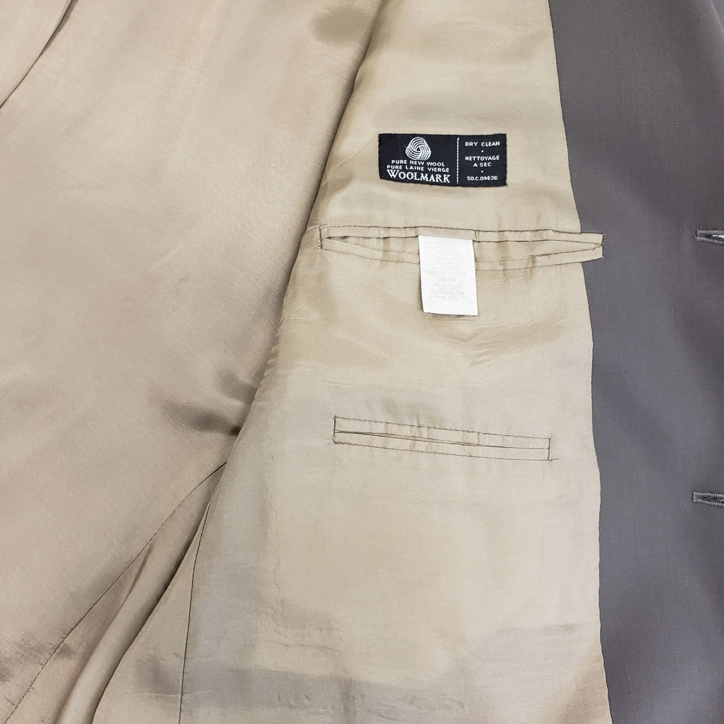 Calvin Klein Wool Putty Gray 3 Button Suit Jacket Size 44R