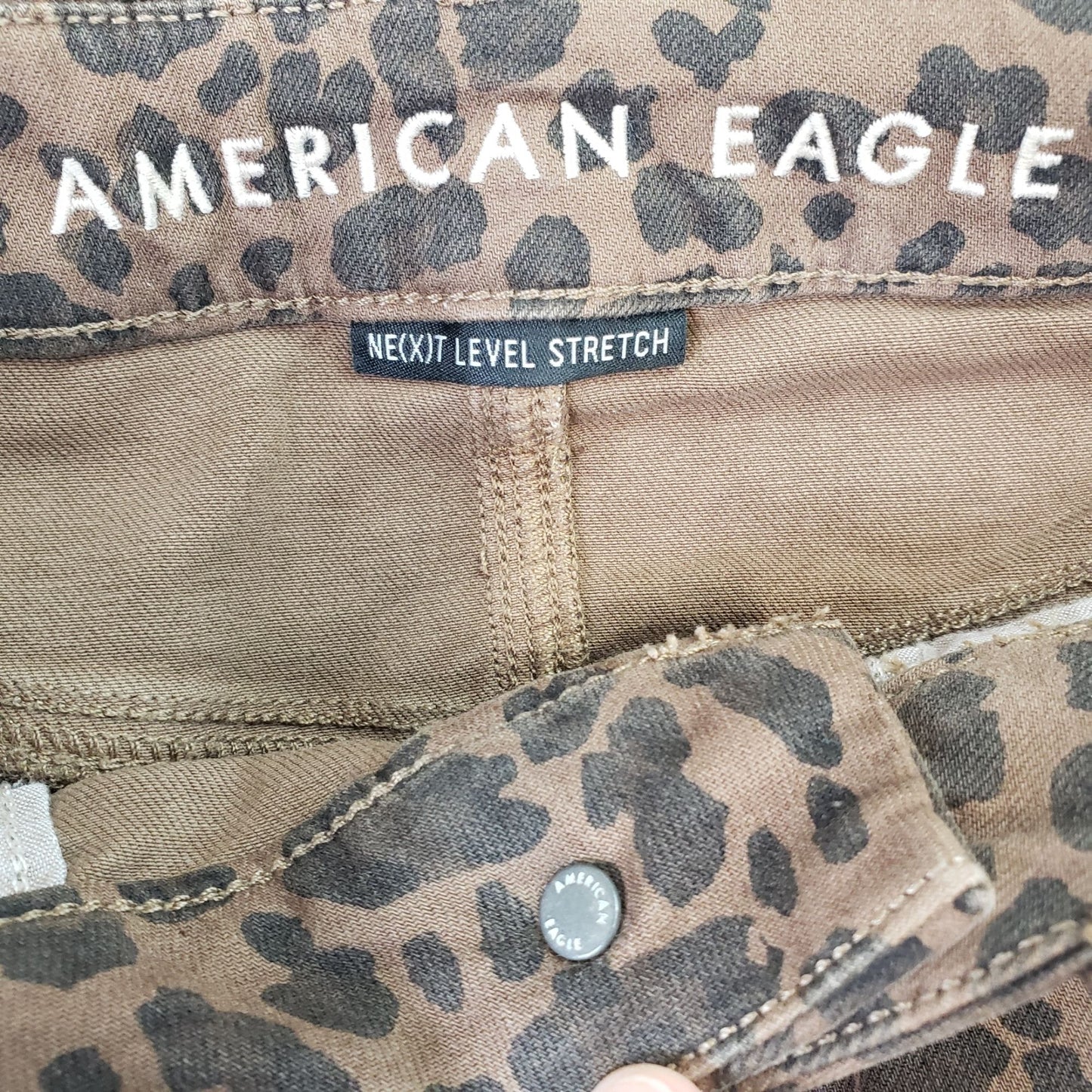American Eagle Curvy Super Hi-Rise Jegging in Leopard Print Size 4