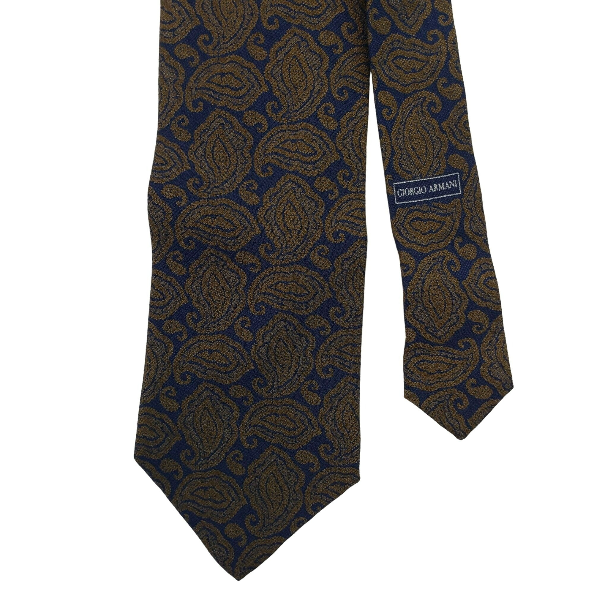 Giorgio Armani Cravatte Silk Tie theuntamedthread